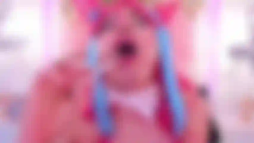 Ahri always so naughty, playing with a lot of saliva!