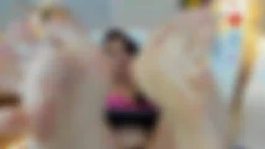 play with my toes darling, come suck one by one