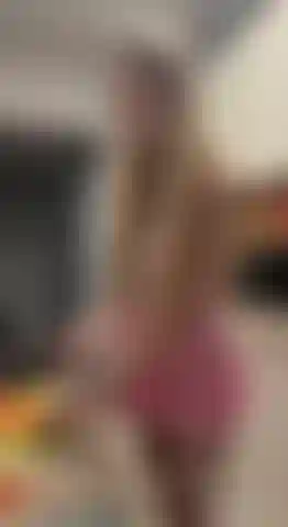 Dinner is ready, i am dessert. Bon appetit!