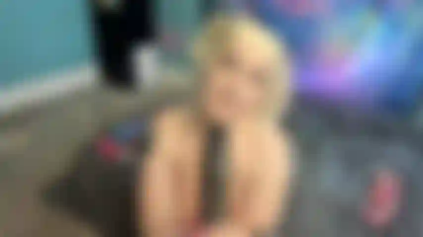 like OMG blondie bimbo spitroast