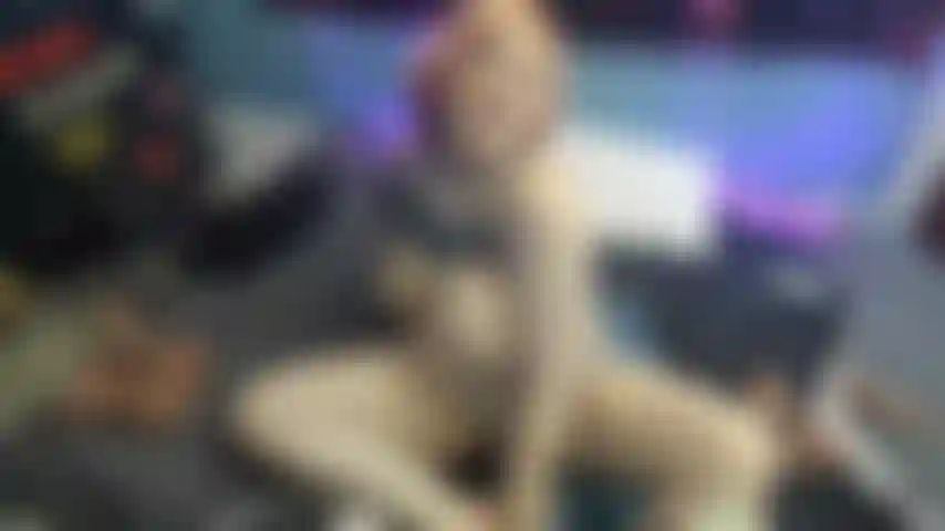 Busty blonde gooner encouragement/squirt.