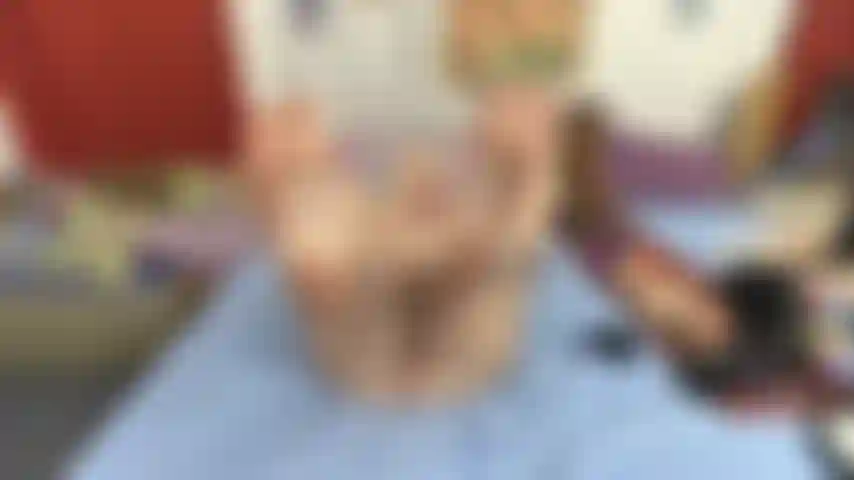 SOLES,_TOES,_&_PUSSY_WITH_GRAY_TOENAIL_POLISH