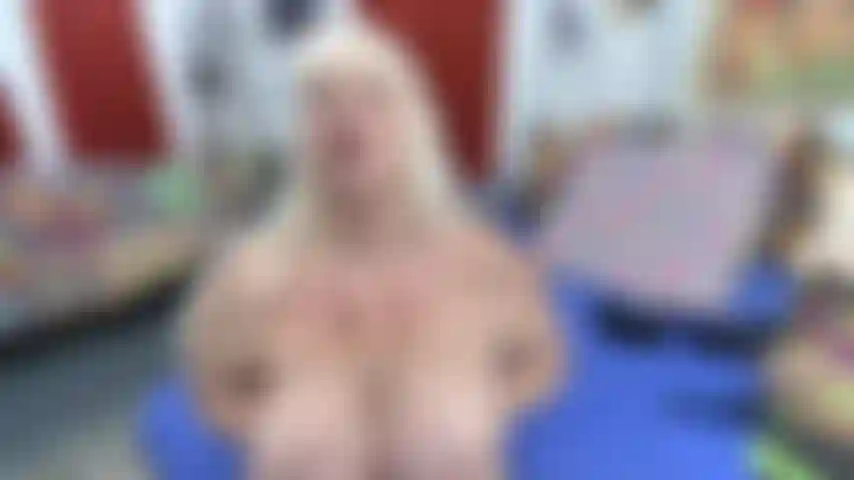 TITTY_FUCKING_WHITE_TOY_WITH_ENCOURAGMENT