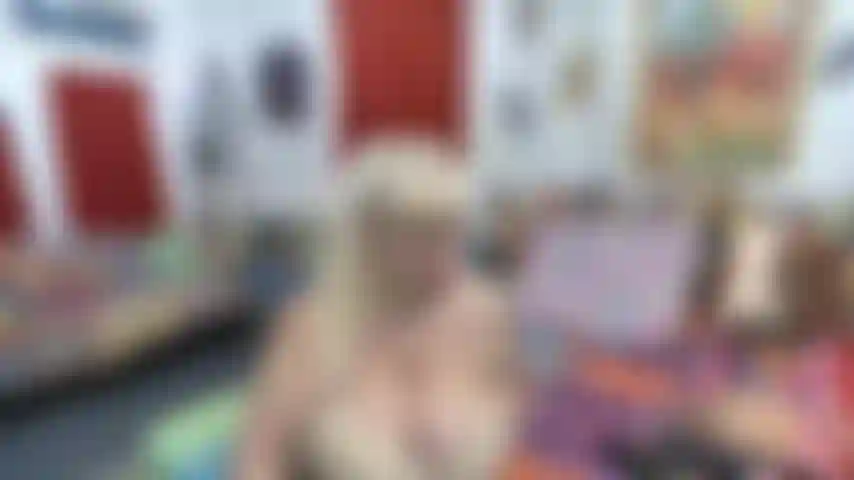 TITS_WITH_JOI---HAIR_IN_PONY_TAIL_WITH_RED_LIPSTICK