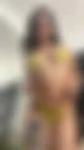 I really enjoy playing with my pussy.