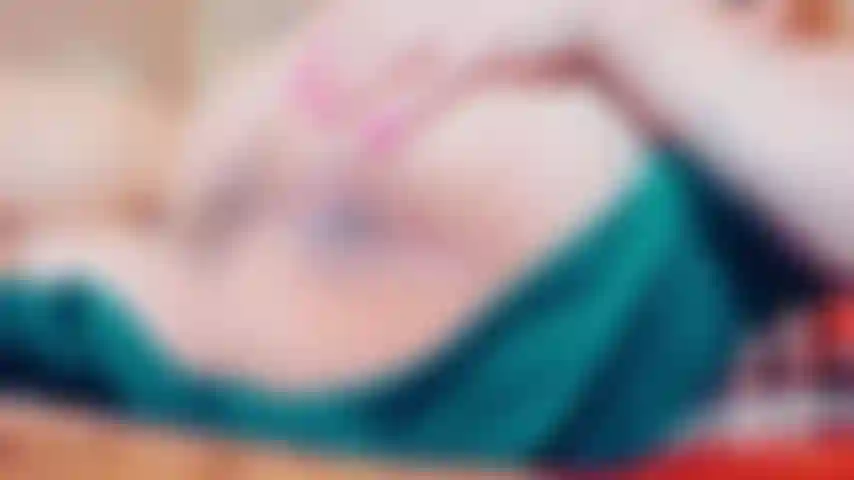 Im playing with my hole! Is Hungra full time