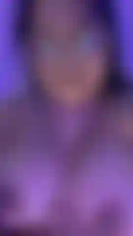 Pussy very wet and full naked, girl with big tits