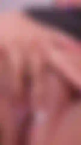 Rub my clit and fingering