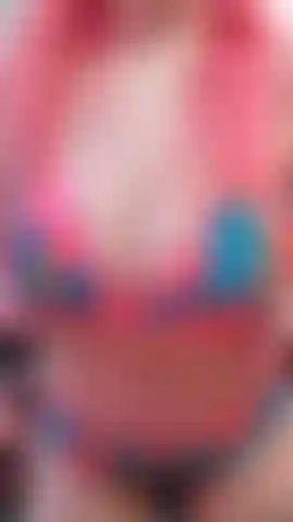 Pornstar shaking her huge tits