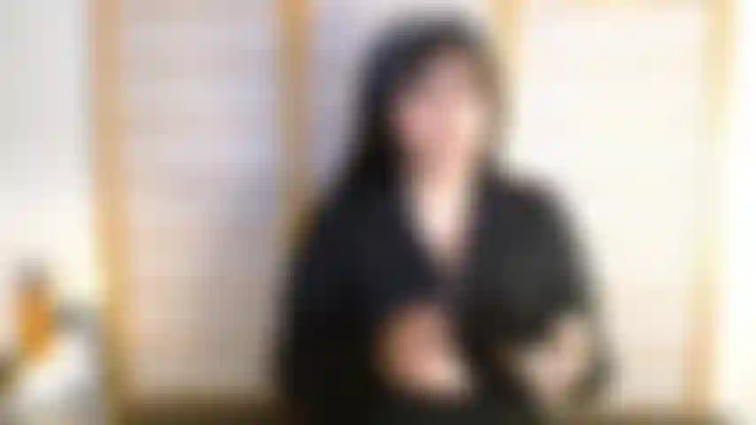 *bitchy massage therapist wont let you touch her*