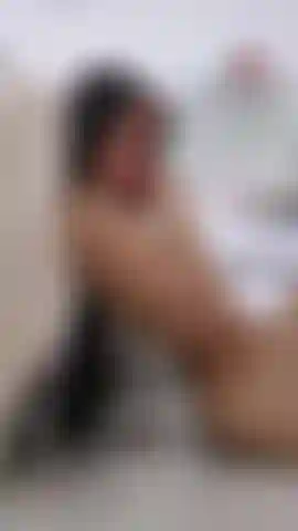 My skin exposed, my essence intact… a woman who makes herself desirable without saying a single word 🔥