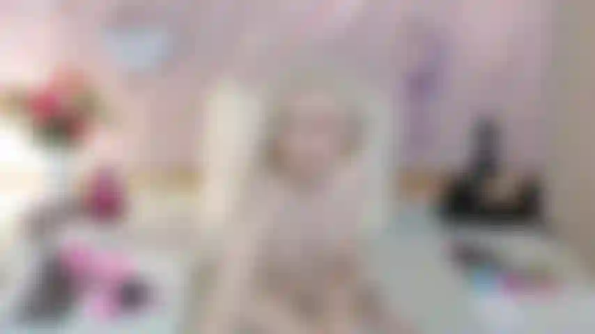 Quick double penetration - sophia sinclaire fills both her holes - hd mp4.