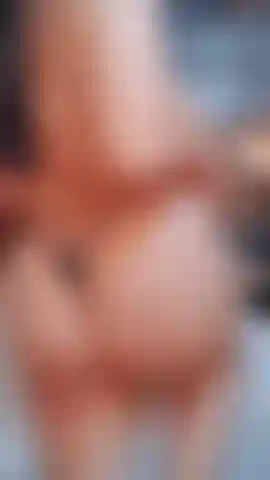 big ass come play with him