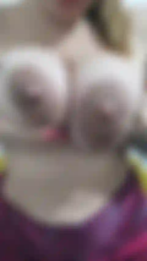 MILKING MILK FROM MY TITS AT HOME