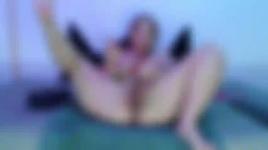 SOPHIE SQUIRTS 3 TIMES, GREAT SQUIRT