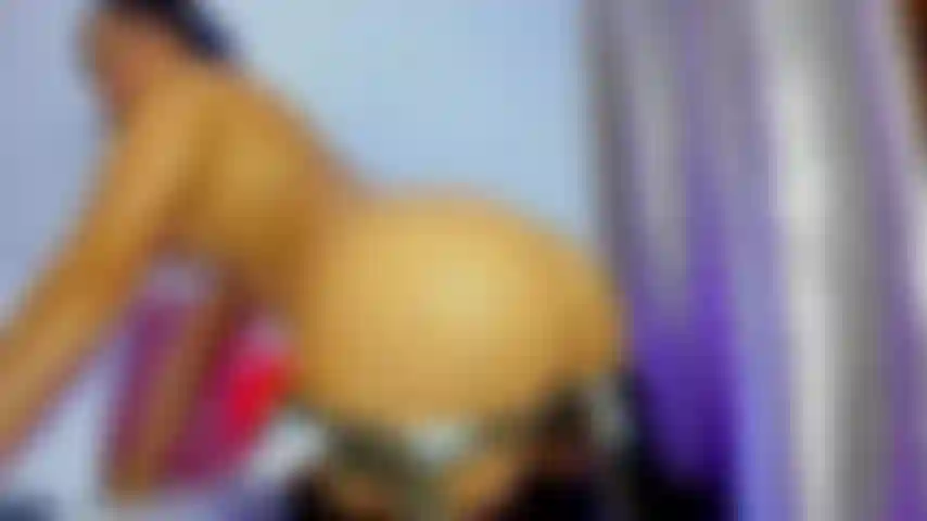 Shaking my delicious bare ass, i give myself a few spanks while dancing.