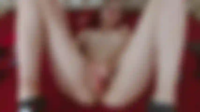 Look how the Dildo passes rich through my vagina