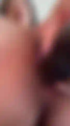 Vibrating my pussy!!