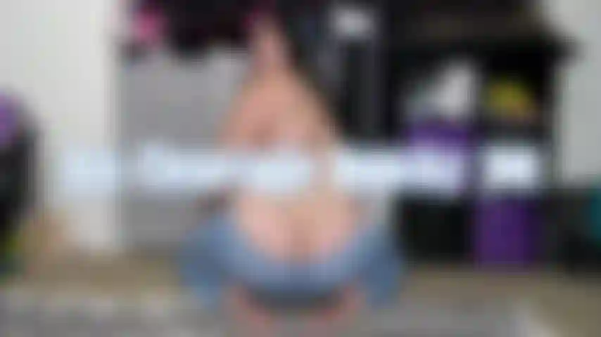 Ass Cleavage Quicky JOI- You love my ass bare and in jeans, so I show it half off in tight jean pants. I want you to do as I tell and show you, stroking your dick to my big ass. Don't cum until I count you down! I love controlling your orgasms