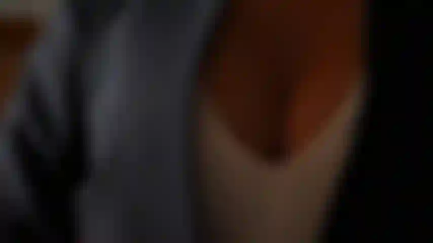 Watch out, it's getting hot!  This video is all about confidence, sexiness, and a little provocation. Are you ready to see what usually goes on behind the scenes? Watch until the end if you're not afraid to fall in love