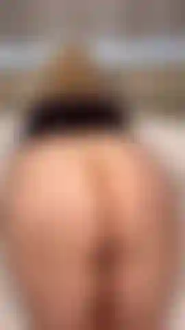 Sniff & lick my asshole 🍑 Tongue deep in that tight hole 💦 Rim me while I moan 🔥 Tip to taste it 😈