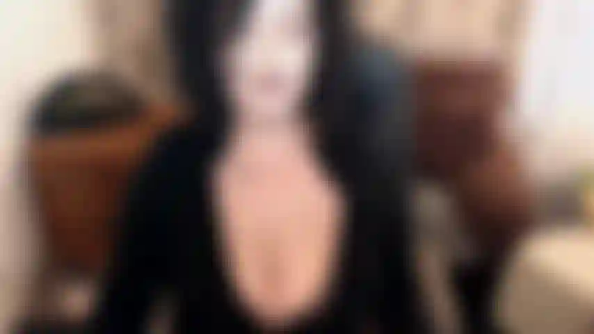 If there is something that you can trust on about me , is my honesty:)  Got questions about your dick size ? About your appearance ? Do you wonder if you suck ? Ask me anything lol We gonna have lots of topless fun . I'm so sexy when I laugh about you :)