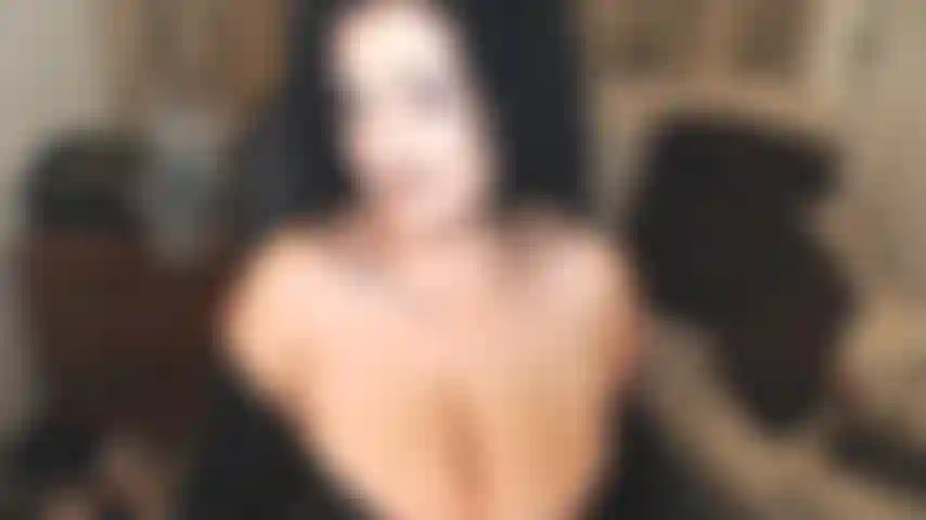 Dont be afraid having a small dick makes you a totally fail . You can be my cuck ,being there for me while I smoke and have sex with alfa dicks.Clean the ash,massage my back,clean my pussy after. Do anything to please your Mistress.Right,Jojo? :))))