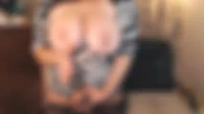 Love my little cock sluts wannabe . Need to be trained? Join me , i got a 10 incher just for you.