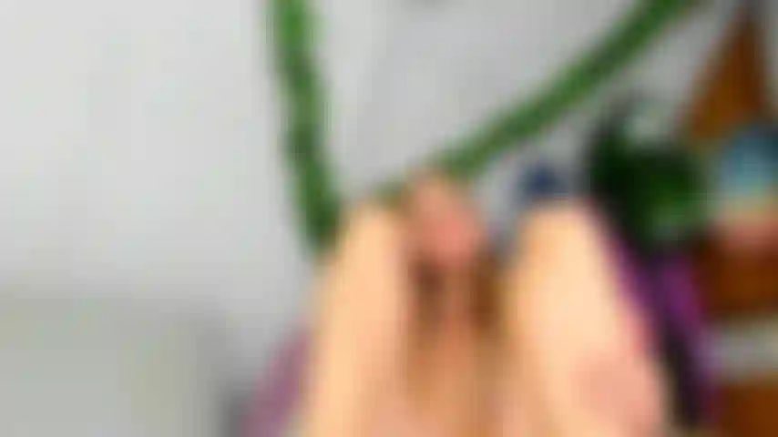 Fucking Machine Footjob and Leg Showoff