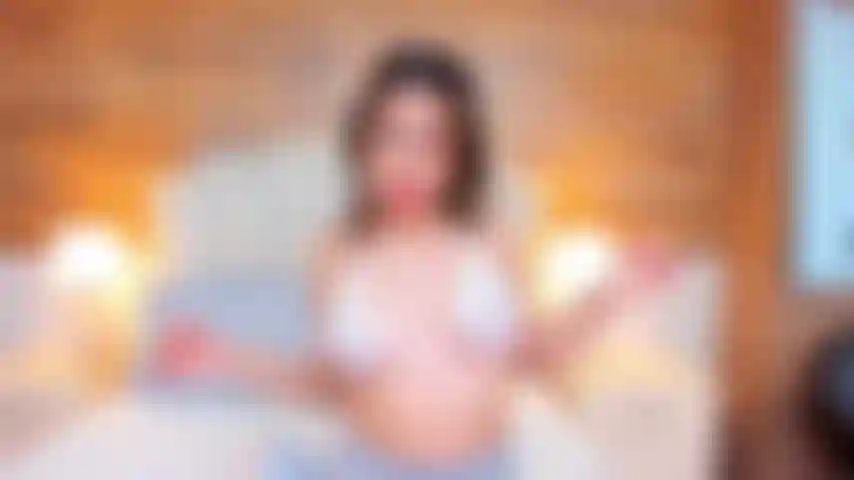 I play with my tits and I play with my fingers in my pussy, my lush active