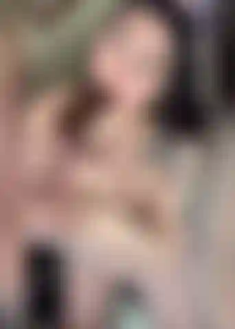 Taylor vs huge dredd bbc dildo