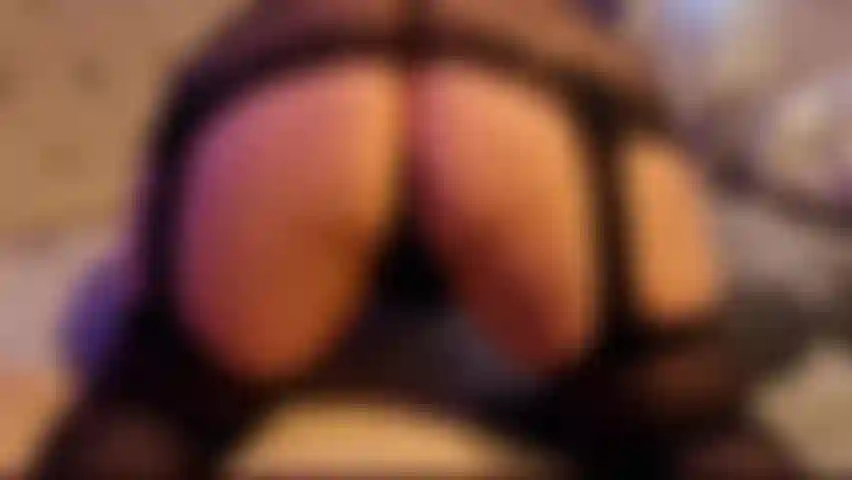 watch my big juicy bum twerk
you will wish your face was right there