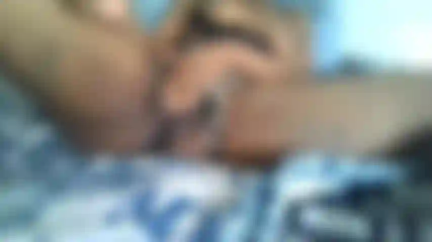 Felt horny so i played with my pussy.