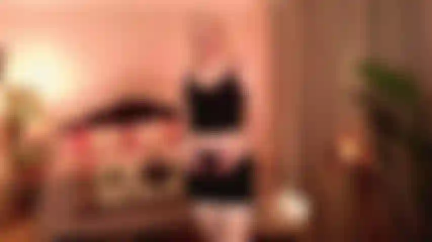 Stomach worship and cum on belly button.