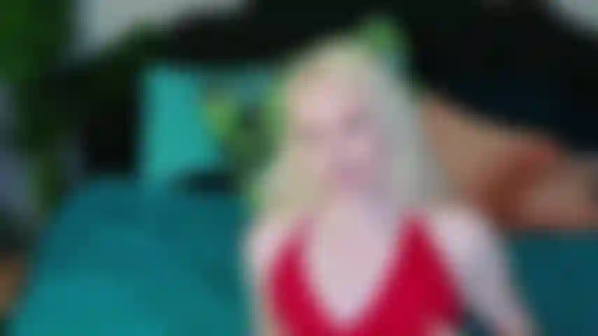 Stepmom facial with squirting dildo