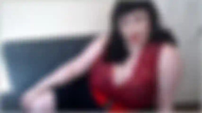 Feeling a bit peckish are we? Well, I'm going to allow you to have a lovely little snack. Something messy. Really messy. This is a special snack which is both erotic and humiliating at the same time.