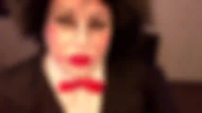 SEXY JIGSAW WANTS TO PLAY A GAME