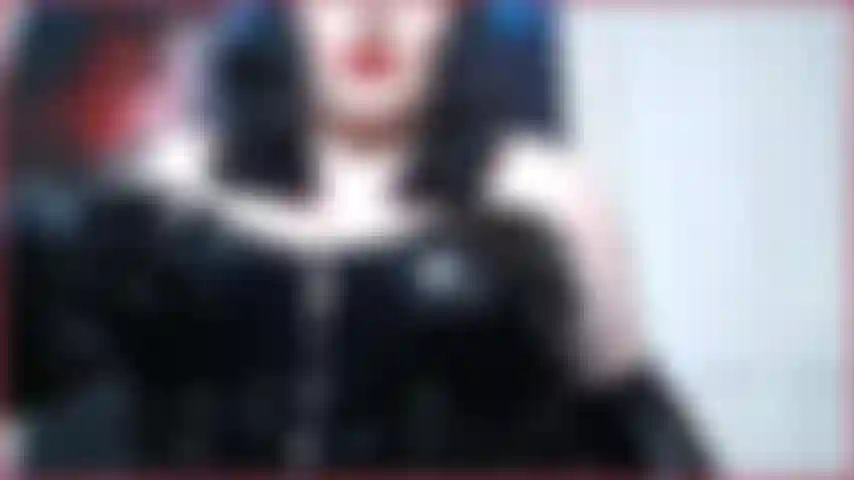 WEAK FOR BIG NATURAL TITS