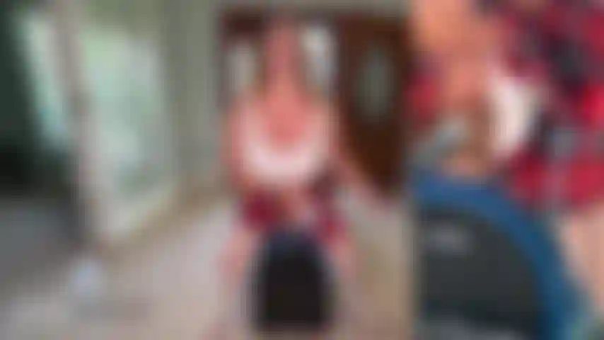 Cum enjoy me riding my sybian! Im dressed up in a plaid skirt and pigtails and I ride my Sybian until I squirt!