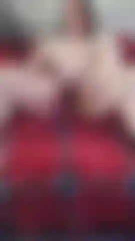 Using Dildo on Pussy