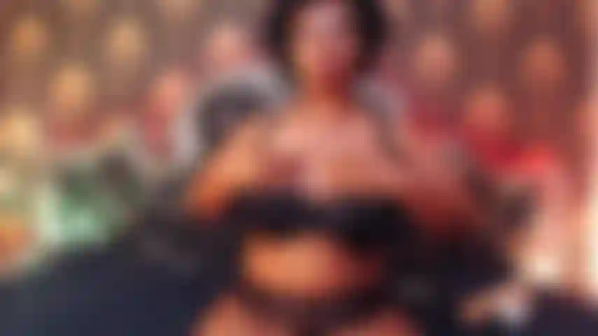 It's time to have fun without clothes!