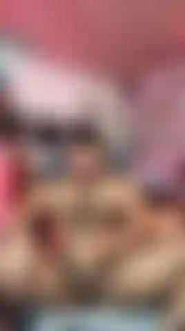 Strong cum on my hairy chest