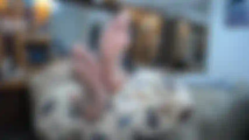1 hour long close up video of my man feet. Foot fetish. Bottoms! Safe for work!