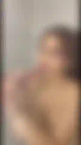 Slow lips, playing with temptation.