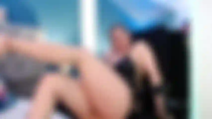 Let's discover pleasure together when seen from Latex is such a sexy material and that causes me to be so naughty, come to this video and see little by little what I have under this black latex dress