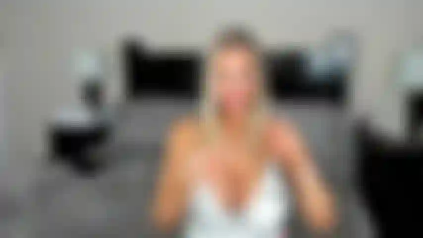 Mr.smalls give me that little dick