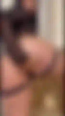 Flirty smiles, sexy teasing and a body made to distract you