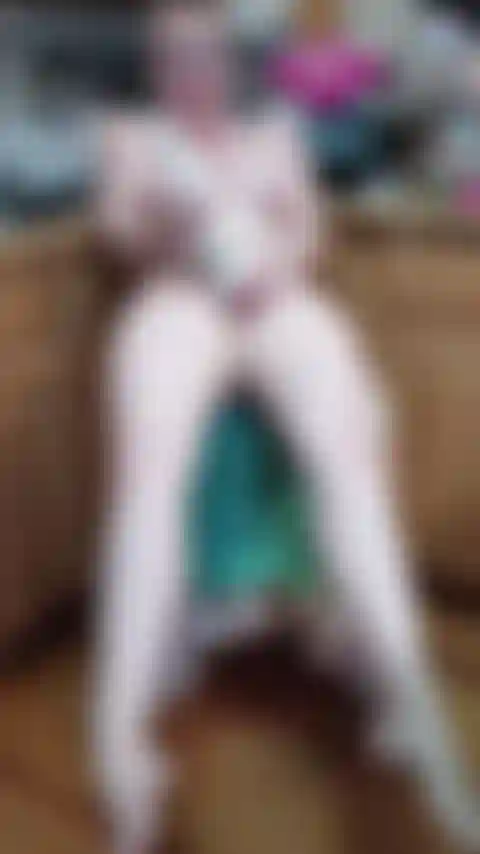 Big tips squirting show