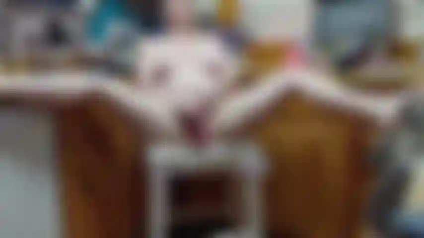 Watch a skilled kinkster make me squirt across my kitchen