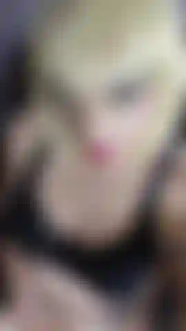 I like to play with myself and suck like I do on video...mmmm